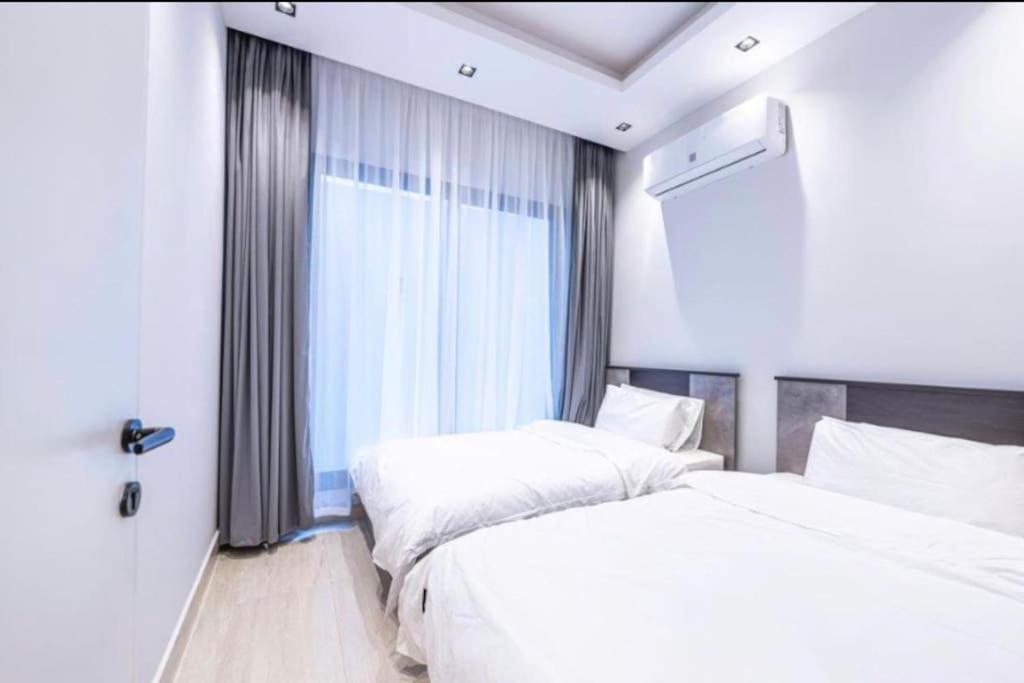Luxury Almalqa شقة فاخرة الملقا Apartment