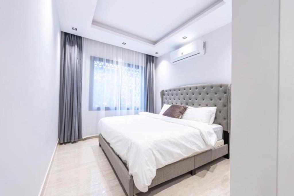 Apartment Luxury Almalqa شقة فاخرة الملقا *